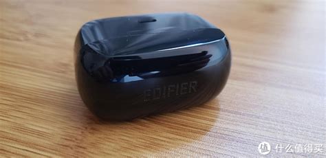 藍牙耳機充電倉指示燈的意思(藍牙耳機充電時指示燈不亮怎么回事)縮略圖