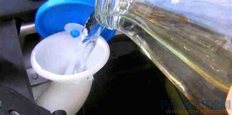 汽車玻璃水可以用自來水嗎,汽車玻璃水可以用自來水嗎需要加什么比較洗的干凈縮略圖