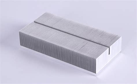 散熱器水冷和風冷哪個好,電腦散熱器水冷和風冷哪個好縮略圖
