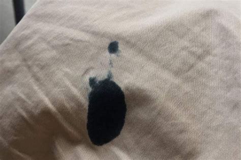 墨水怎么洗掉(墨水怎么洗掉衣服最簡單方法)縮略圖