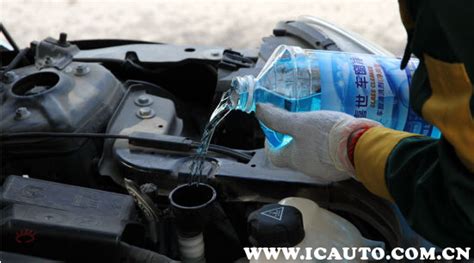 汽車玻璃水的最新配方和制作方法(汽車玻璃水可以用洗潔精代替嗎)縮略圖