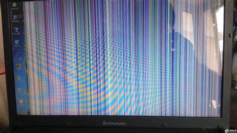 液晶電視屏幕出現橫條紋怎樣維修(液晶電視屏幕出現橫條紋怎么修)縮略圖