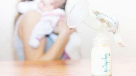 吸奶器吸奶對乳房有什么壞處,吸奶器吸奶后乳房刺痛感為什么縮略圖