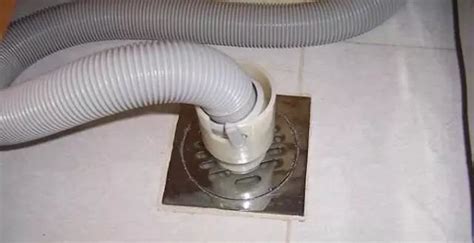 烘干機(jī)要留排水口嗎(烘干機(jī)可以放戶外嗎)縮略圖