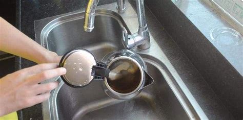 熱水壺水垢如何快速去除(熱水瓶水垢如何快速去除)縮略圖