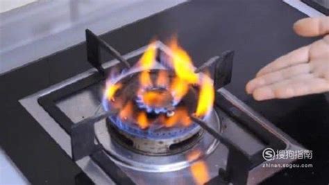 燃氣灶打火噠噠噠響打不著,燃氣灶打火噠噠噠響打不著是沒電了嗎縮略圖