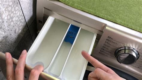 滾筒洗衣機怎么清洗 方法(滾筒洗衣機怎么拆開清洗)縮略圖