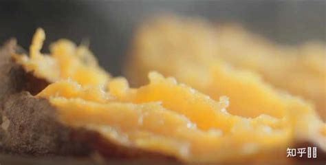 微波爐烤紅薯要多長(zhǎng)時(shí)間,微波爐烤紅薯用什么火多少分鐘縮略圖