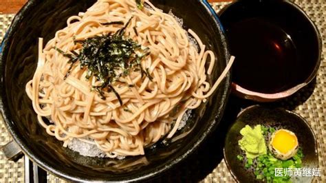 干脆面熱量高嗎減肥能吃嗎,蕎麥面熱量這么高為什么說能減肥縮略圖