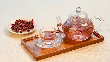 玫瑰花茶的功效與作用(玫瑰花茶的功效與作用好處)縮略圖