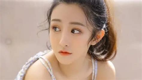 杏花村教師王平問香蘭借鋤頭(杏花村王平借香蘭鋤頭挖到古董)縮略圖