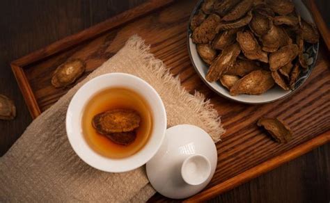牛蒡茶的功效與作用適合什么人喝(牛蒡茶有什么作用與功效)縮略圖