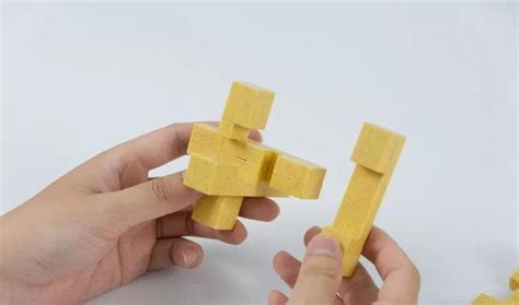 孔明鎖怎么拼裝(孔明鎖怎么拼裝視頻)縮略圖