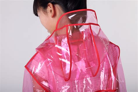 雨衣直播間,雨衣直播間現(xiàn)場直播賣貨第一名縮略圖