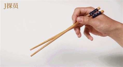筷子的正確拿法(筷子的正確拿法有幾種)縮略圖