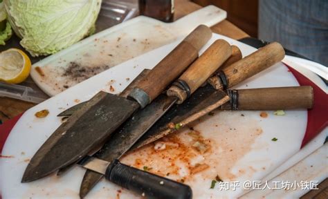 高碳鋼刀的優缺點(高碳鋼刀的優缺點分析)縮略圖