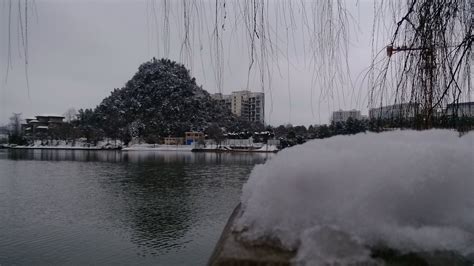 帳篷過夜下大雪,帳篷過夜下大雪好嗎縮略圖
