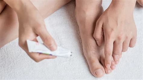 美浮特治療腳氣使用方法,美浮特治腳氣靠譜嗎縮略圖