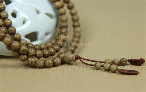 沉香佛珠的作用與功效,沉香佛珠的作用與功效禁忌縮略圖