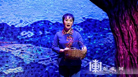 黑土地電視劇全集免費(黑土地電視劇全集免費播放)縮略圖