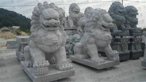 石獅子擺放有什么講究,墓前石獅子擺放有什么講究縮略圖