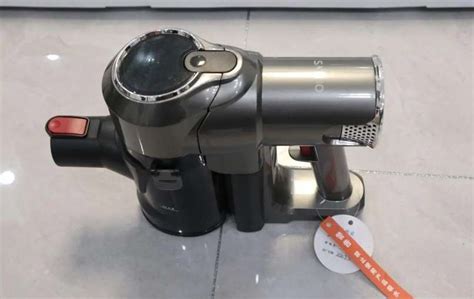 吸塵器和吸拖一體機(jī)哪個(gè)好用(吸拖一體機(jī)哪個(gè)牌子好)縮略圖