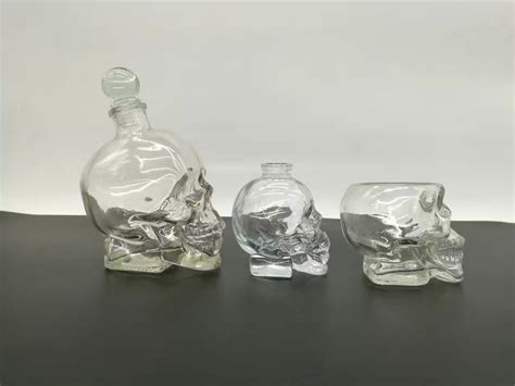 玻璃瓶廠家聯系方式(玻璃瓶廠家聯系方式怎么查找)縮略圖