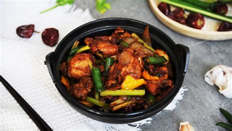 干鍋牛蛙醬料配方,干鍋牛蛙醬料配方大全縮略圖