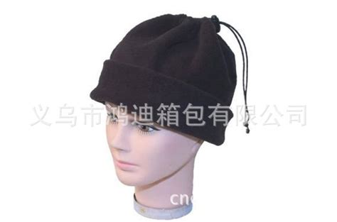 圍脖帽子兩用的怎樣弄(脖套如何變帽子圖解)縮略圖