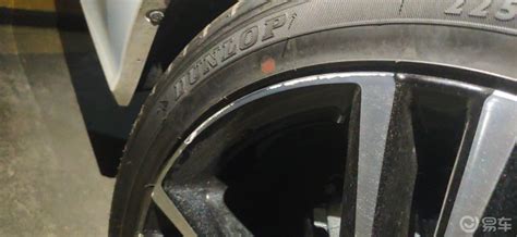 輪轂蹭到馬路牙子怎么修復,輪轂蹭到馬路牙子怎么修復多少錢縮略圖