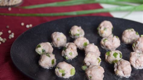 肉丸怎么做又嫩又好吃(寶寶輔食牛肉丸怎么做又嫩又好吃)縮略圖
