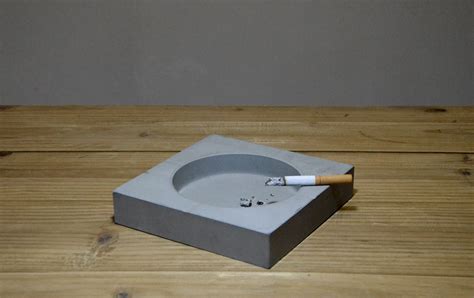 煙灰缸圖片(煙灰缸圖片大全)縮略圖