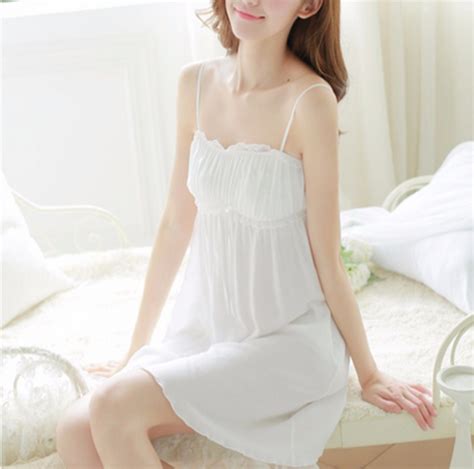 睡裙哪個(gè)牌子穿著舒服(睡裙哪個(gè)牌子穿著舒服平價(jià))縮略圖