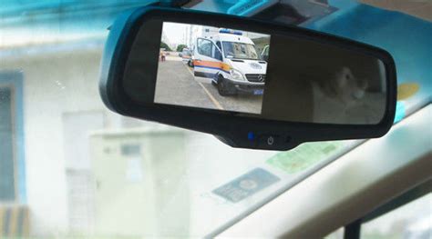 行車(chē)記錄儀能聽(tīng)見(jiàn)車(chē)?yán)镎f(shuō)話嗎,行車(chē)記錄儀停車(chē)熄火后還能記錄嗎縮略圖