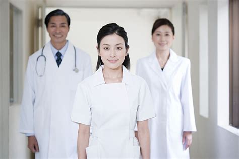 護士服裝顏色代表什么職位(護士服裝顏色代表什么)縮略圖