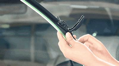 雨刮器怎么安裝(雨刮器怎么安裝教程)縮略圖