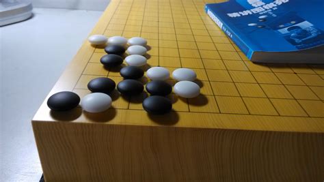 圍棋棋盤放滿糧食的故事,圍棋棋盤放滿糧食的故事視頻縮略圖