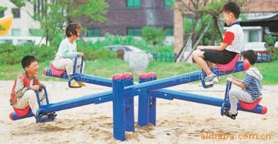 翹翹板有什么區別?(蹺蹺板和翹翹板有什么區別?)縮略圖