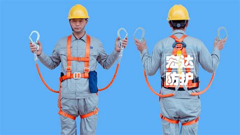 安全帶的正確掛扣應該是,安全帶的正確掛扣應該是什么縮略圖