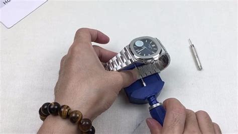 鋼鐵之心怎么換表帶,鋼鐵之心鋼表帶怎么調節縮略圖