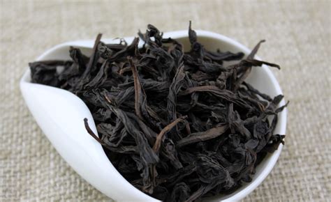 武夷巖茶的功效與作用(武夷巖茶的功效與作用及禁忌)縮略圖