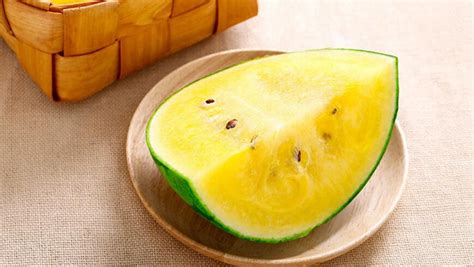 黃色西瓜是什么品種?,黃色西瓜是什么品種的瓜縮略圖
