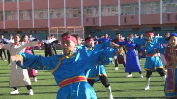 百奇民族中學(百奇民族中學校長)縮略圖