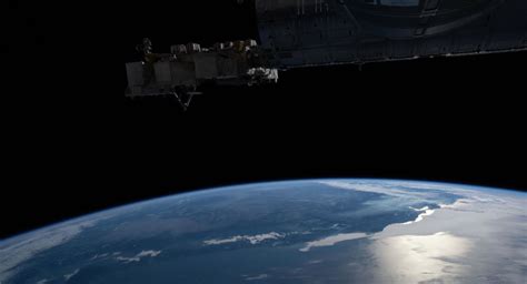 機械臂剪斷衛星(機械臂剪斷衛星怎么辦)縮略圖