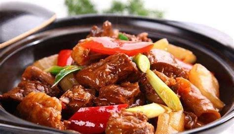 雞公煲的家常做法(雞公煲的家常做法大全)縮略圖