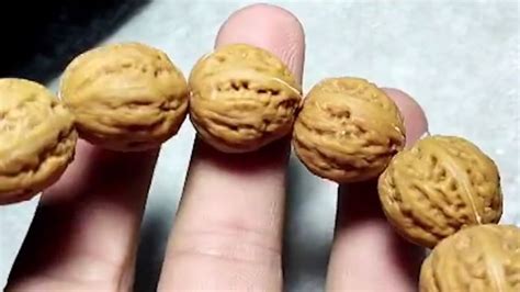 桃核手串清理干凈絕招(桃核手串清理干凈絕招龍紋)縮略圖