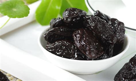 西梅干(西梅干的功效與作用)縮略圖