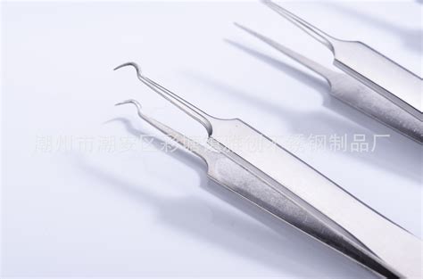 鑷子夾粉刺黑頭(鑷子夾粉刺黑頭方法)縮略圖