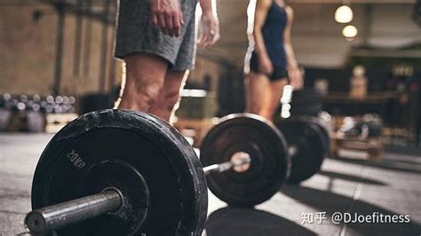 杠鈴和啞鈴區(qū)別,杠鈴和啞鈴區(qū)別圖片縮略圖