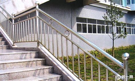 樓梯扶手(樓梯扶手最新款式)縮略圖
